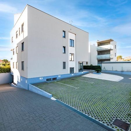 Sunny Day - Apartment With Parking Rovinj Dış mekan fotoğraf