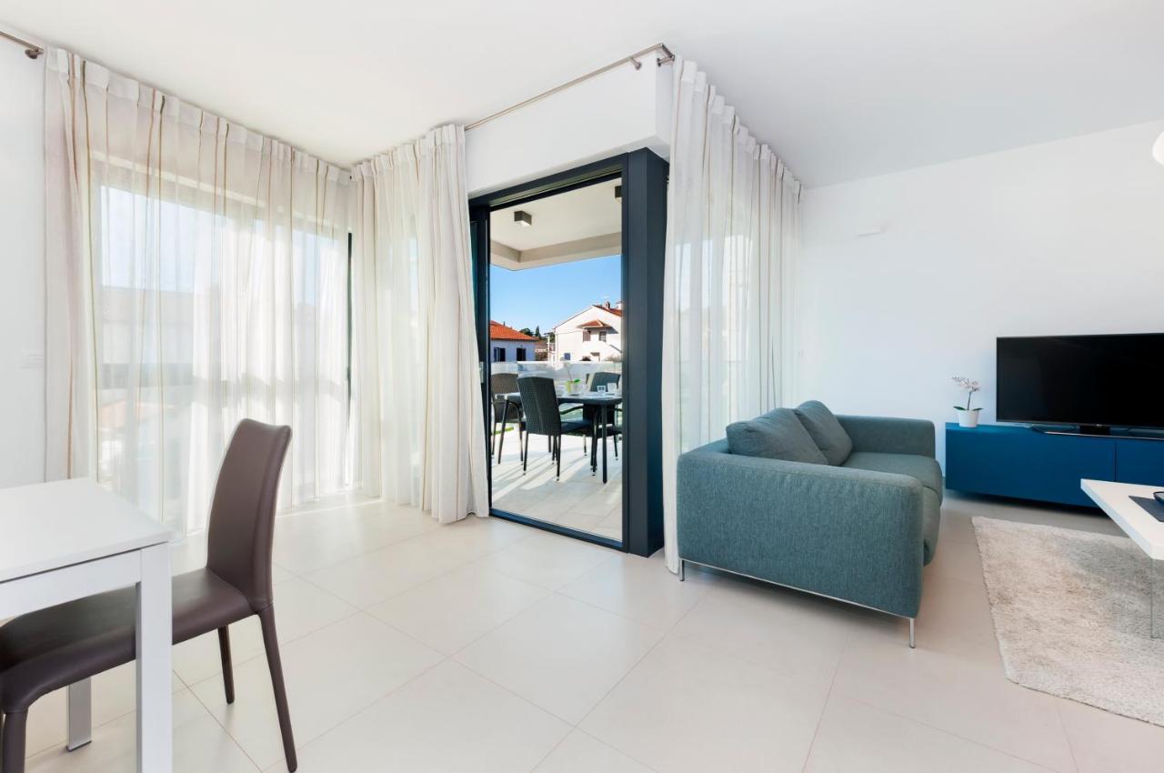 Sunny Day - Apartment With Parking Rovinj Dış mekan fotoğraf