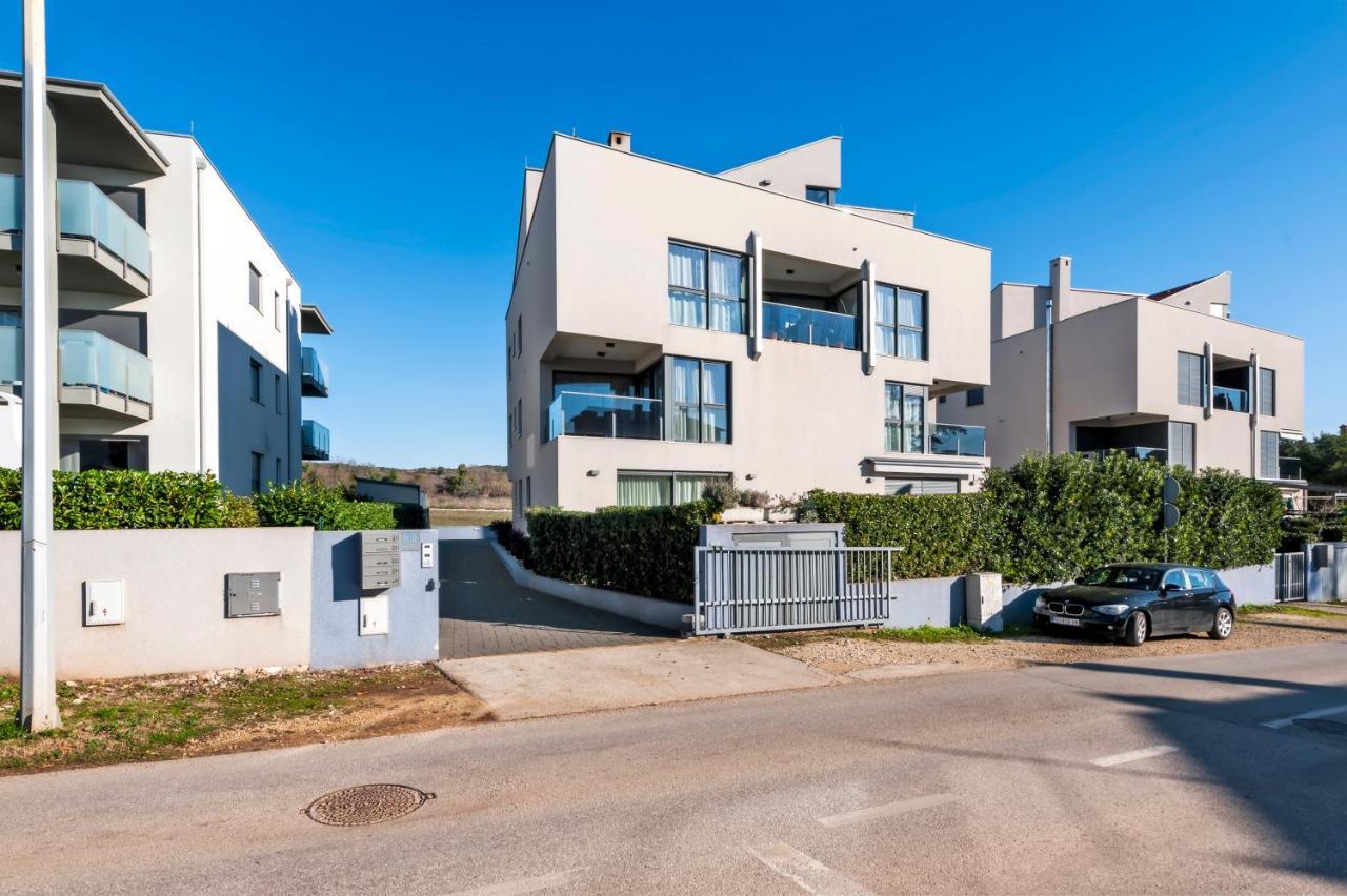 Sunny Day - Apartment With Parking Rovinj Dış mekan fotoğraf