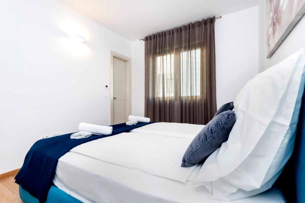 Sunny Day - Apartment With Parking Rovinj Dış mekan fotoğraf