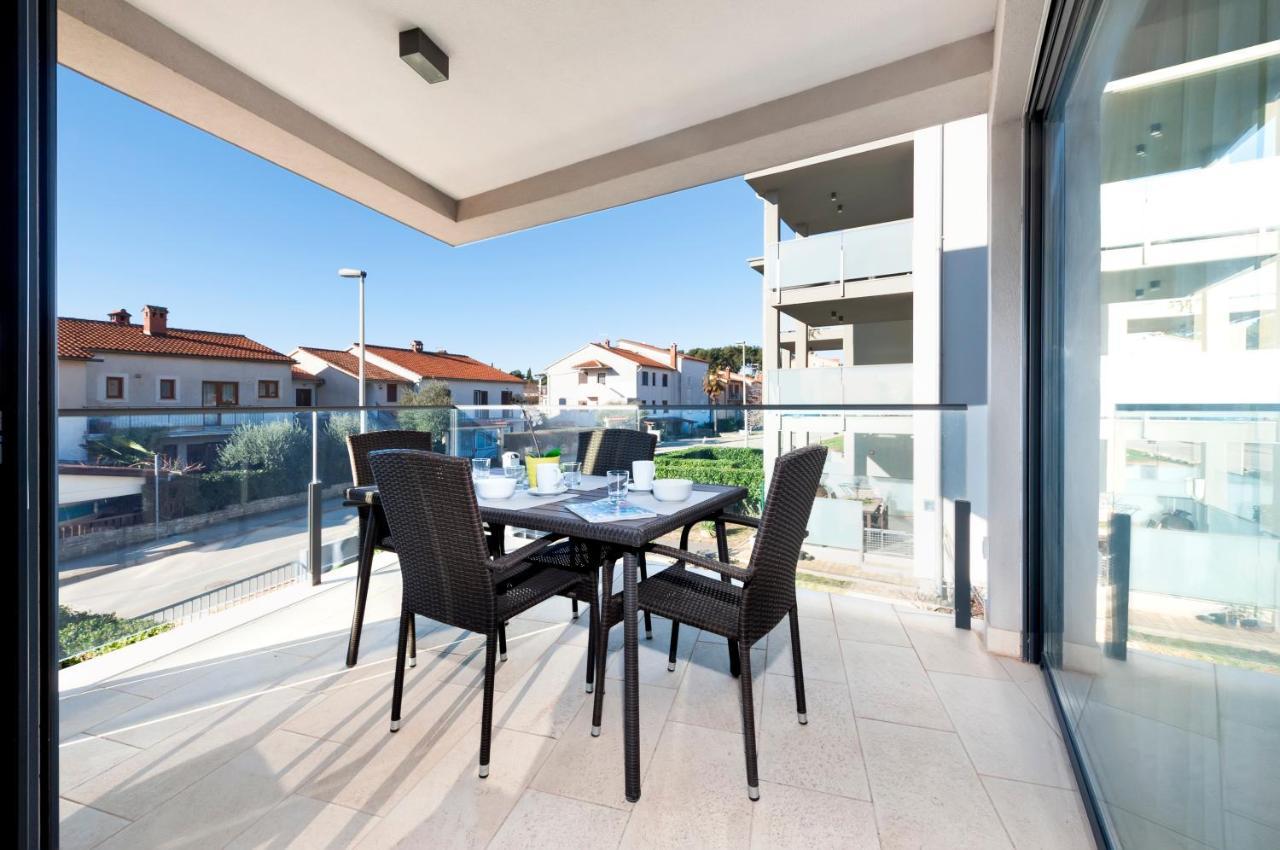 Sunny Day - Apartment With Parking Rovinj Dış mekan fotoğraf