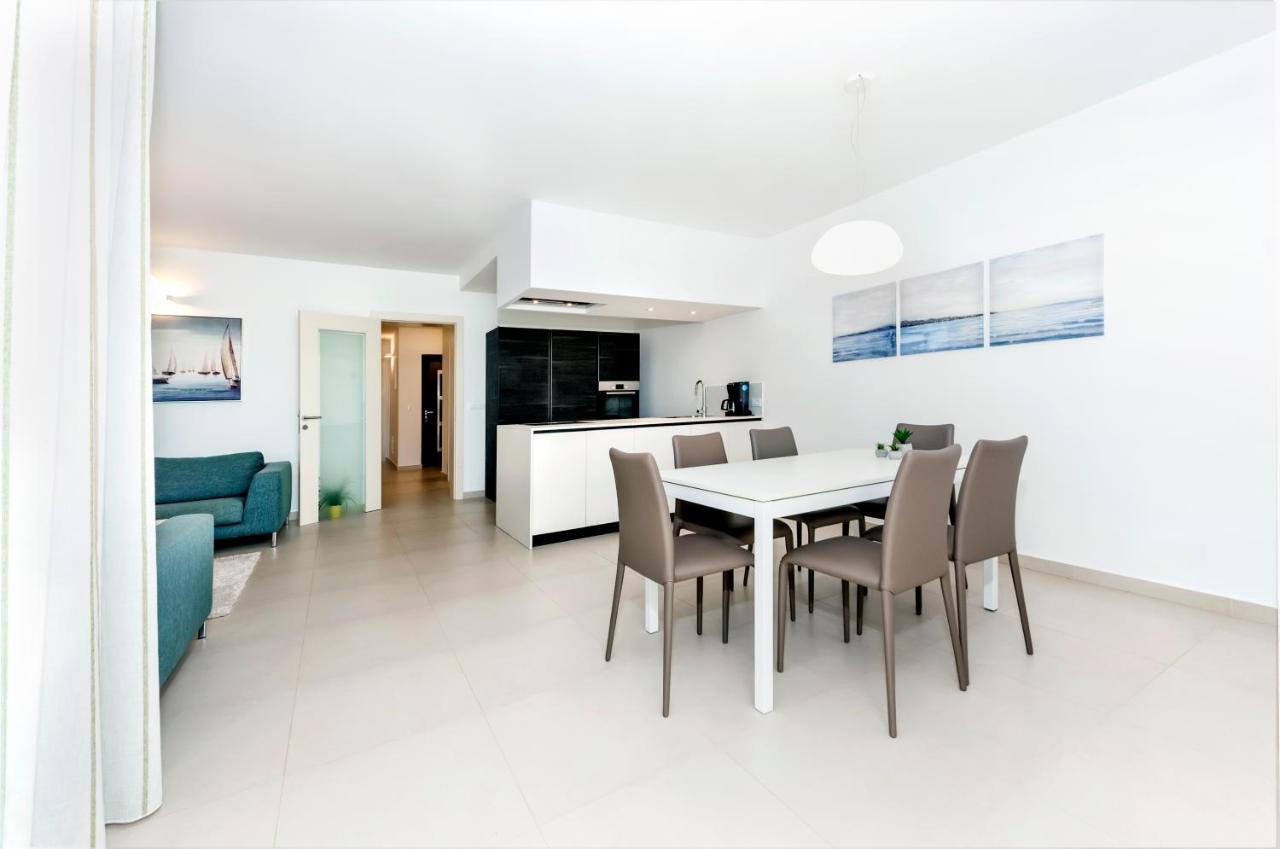 Sunny Day - Apartment With Parking Rovinj Dış mekan fotoğraf